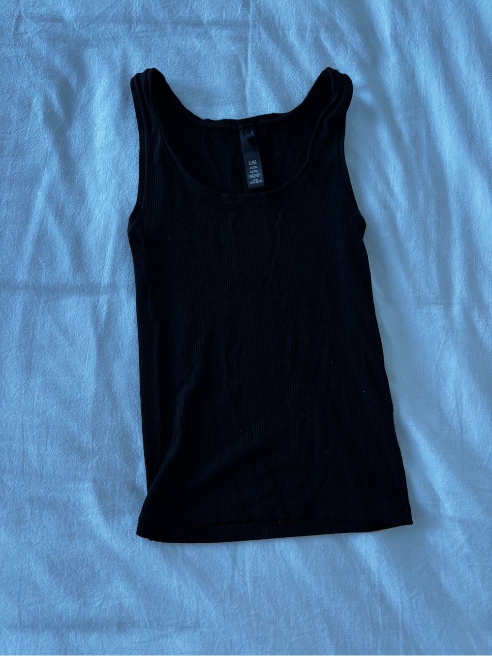 SKIMS Ribbed Black Tank Top - Classic Women's Layering Tank